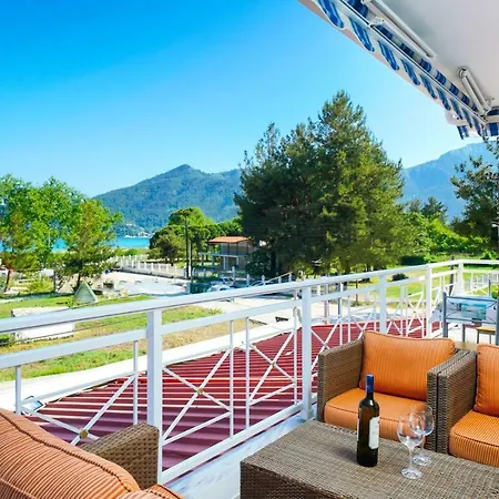 L&k Golden Chrisi Ammoudia